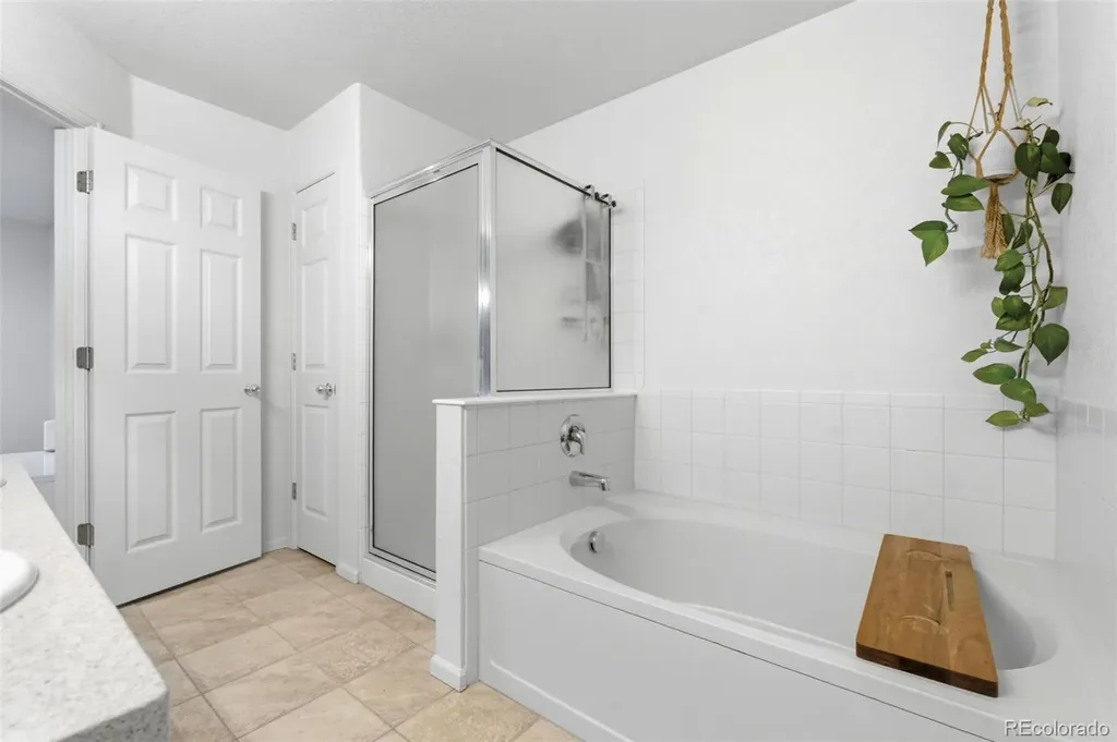 591 S Mobile Place Aurora CO 80017