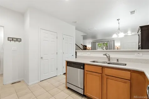 591 S Mobile Place Aurora CO 80017