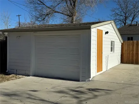 1671 Oswego Street Aurora CO 80010