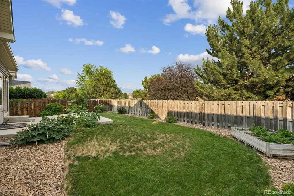 10536 Racine Way Commerce City CO 80022