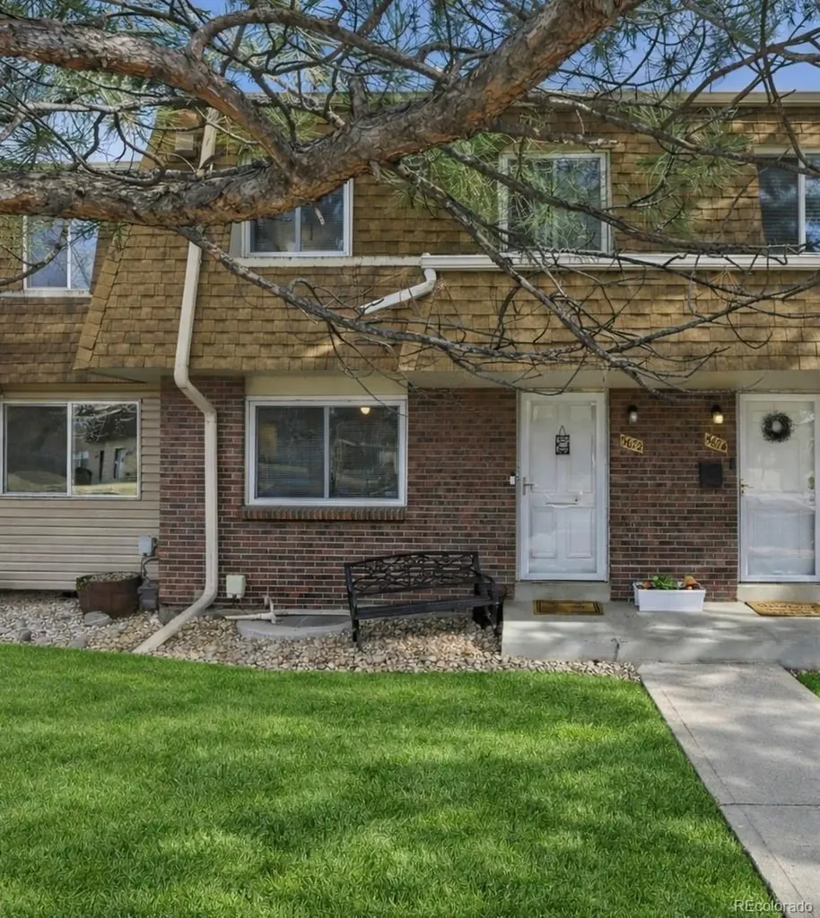 5672 S Lowell Boulevard Littleton CO 80123