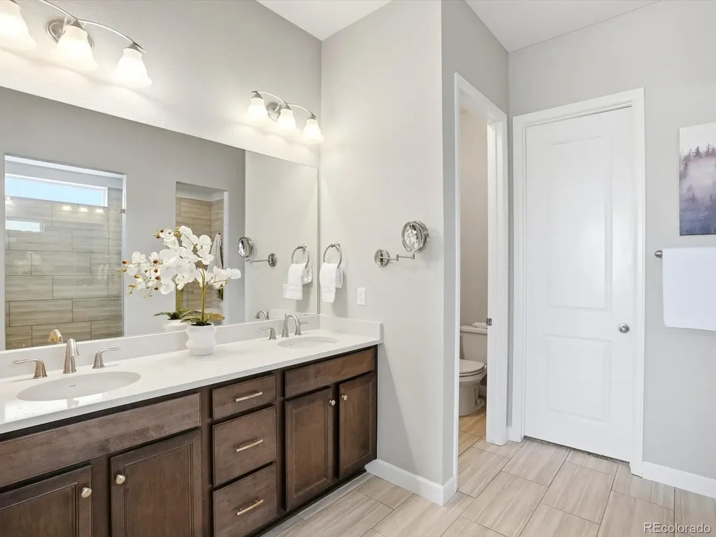 22628 E Tufts Avenue Aurora CO 80015