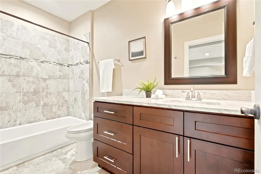 9851 W 71st Avenue Arvada CO 80004