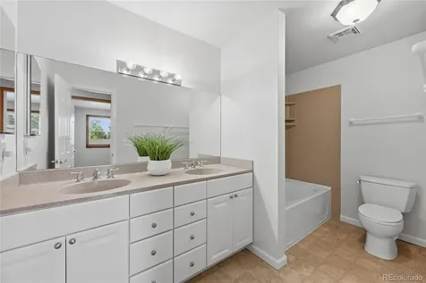2688 S Macon Court Aurora CO 80014