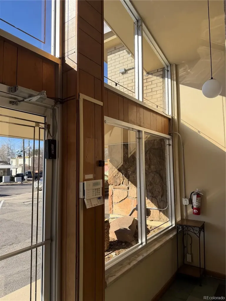 1709 Williams Denver CO 80218