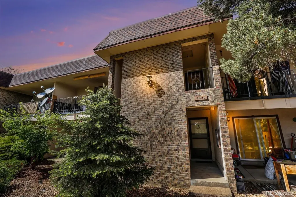 4529 S Lowell Boulevard Denver CO 80236