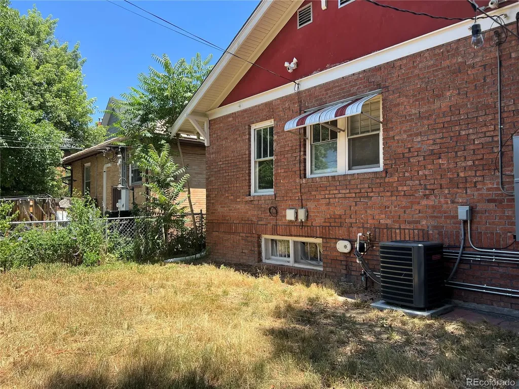 361 S Logan Street Denver CO 80209