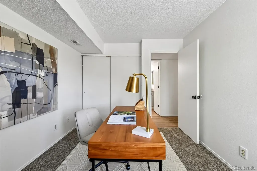 1075 S Elkhart Way Aurora CO 80012