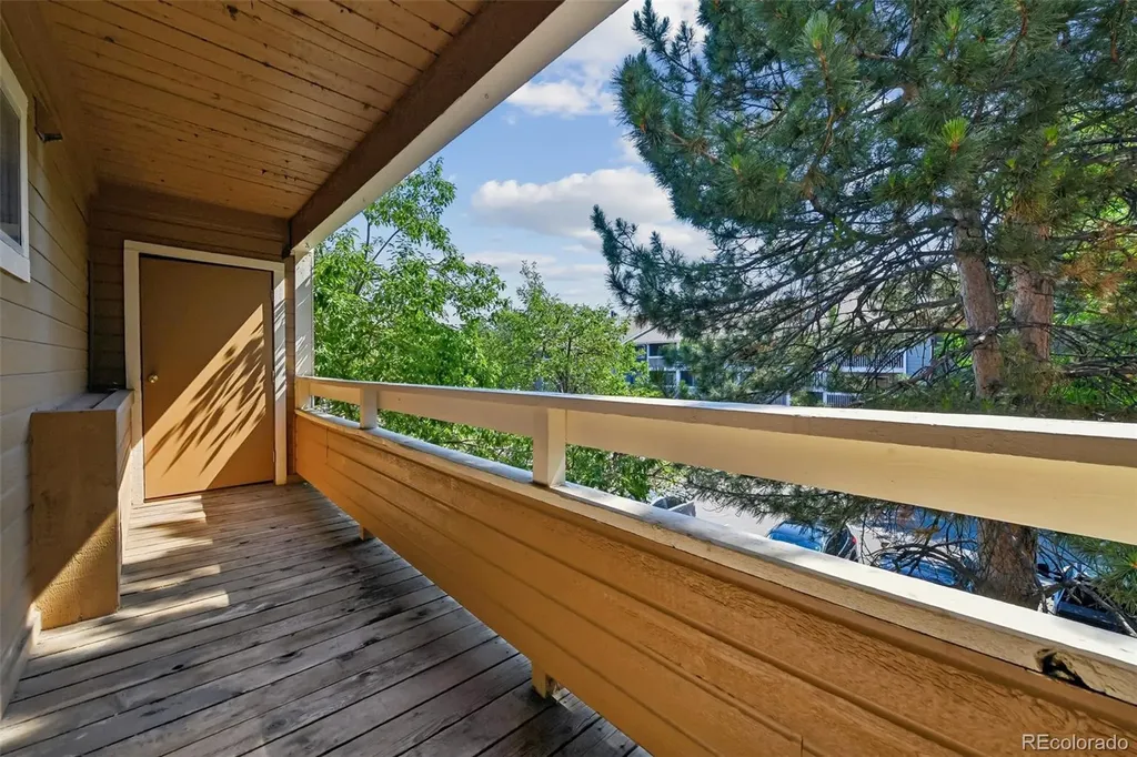 1075 S Elkhart Way Aurora CO 80012