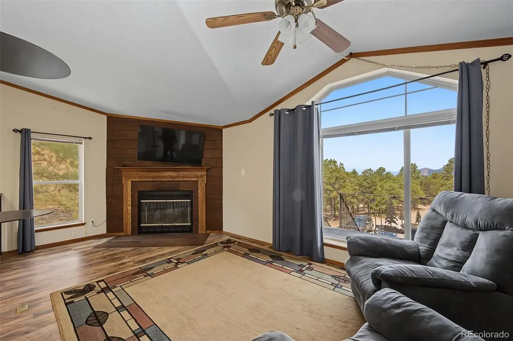 938 18th Trail Cotopaxi CO 81223
