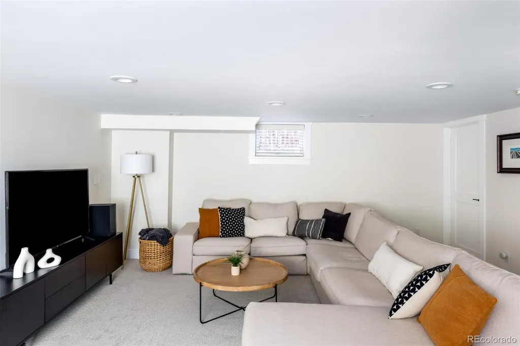 1047 Steele Street Denver CO 80206