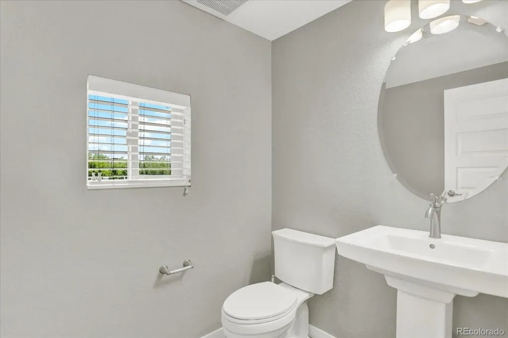 4920 Valentia Street Denver CO 80238