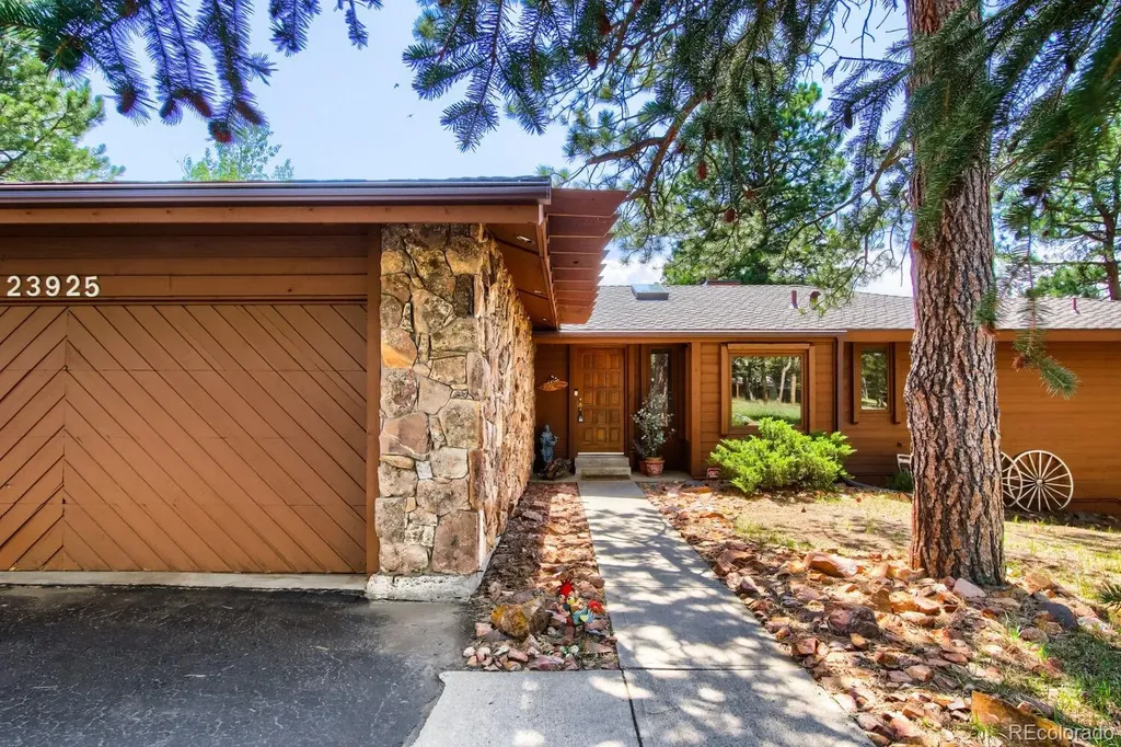 23925 Currant Drive Golden CO 80401