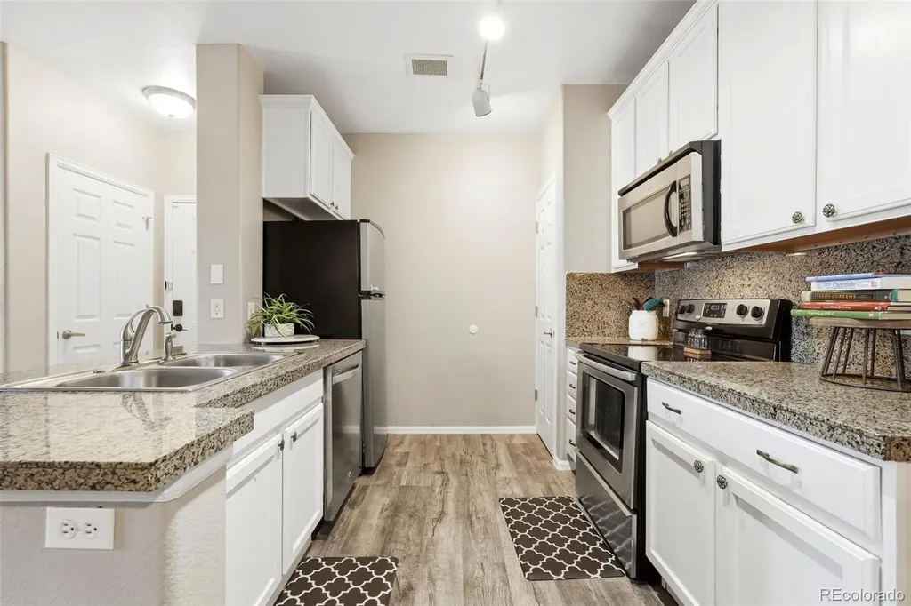 2705 S Danube Way Aurora CO 80013