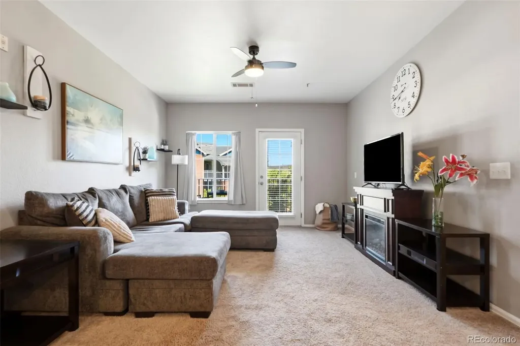 2705 S Danube Way Aurora CO 80013