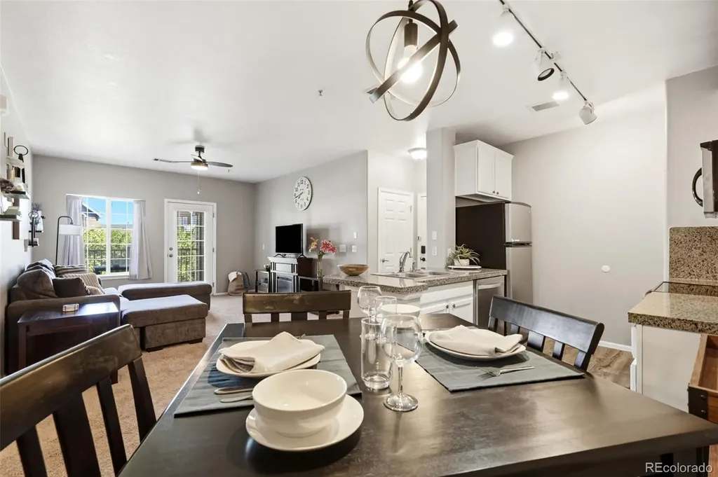2705 S Danube Way Aurora CO 80013