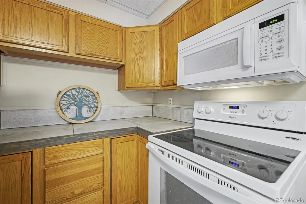 532 Oakwood Drive Castle Rock CO 80104