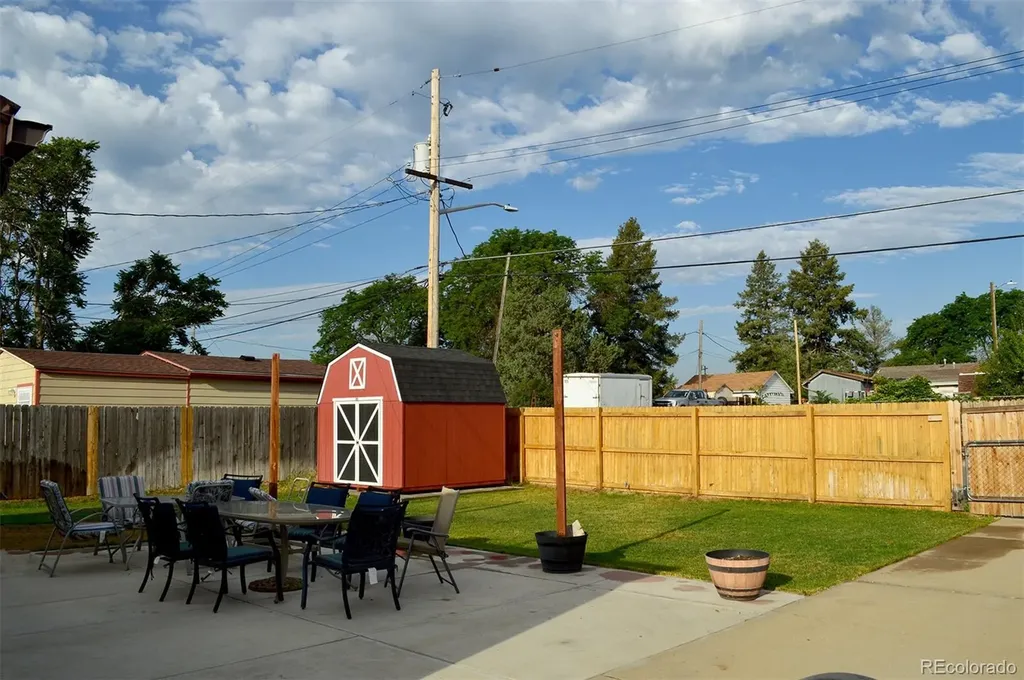 6571 Porter Way Commerce City CO 80022
