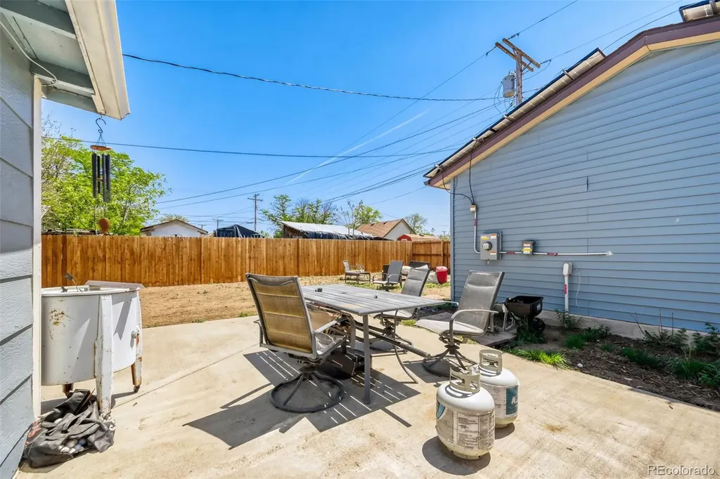 148 7th Street Fort Lupton CO 80621