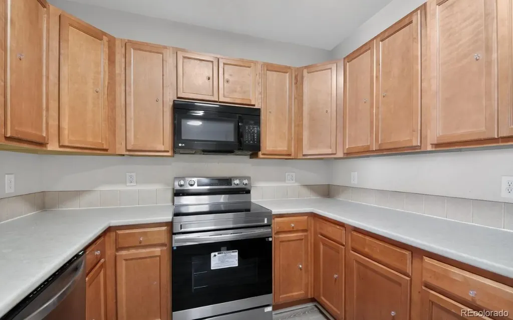 7222 S Blackhawk Street Aurora CO 80112