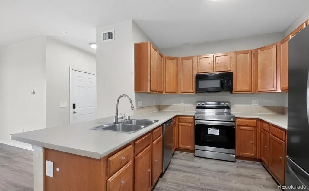 7222 S Blackhawk Street Aurora CO 80112