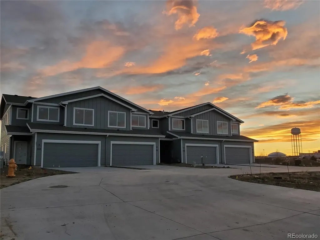 312 Bennett Avenue Bennett CO 80102