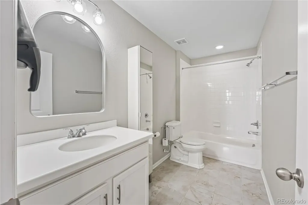 4815 S Malta Way Centennial CO 80015