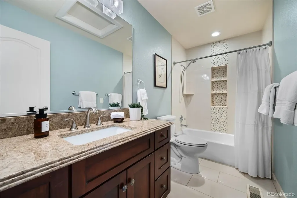 995 Alkire Street Golden CO 80401