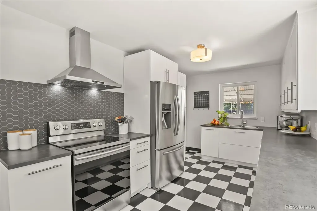 6284 S Prescott Street Littleton CO 80120
