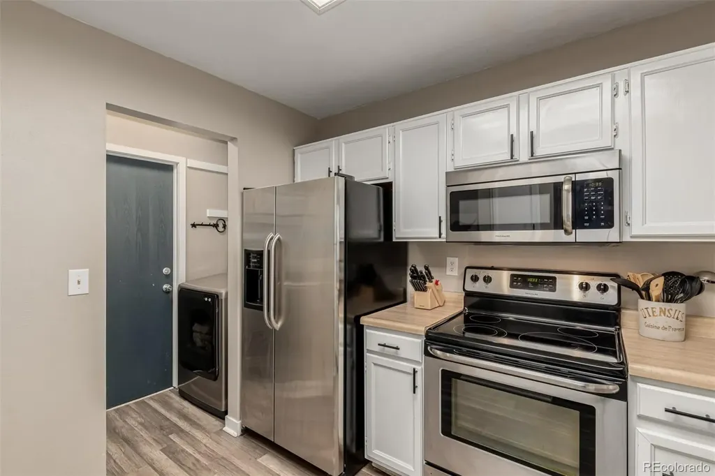 6911 S Dover Way Littleton CO 80128