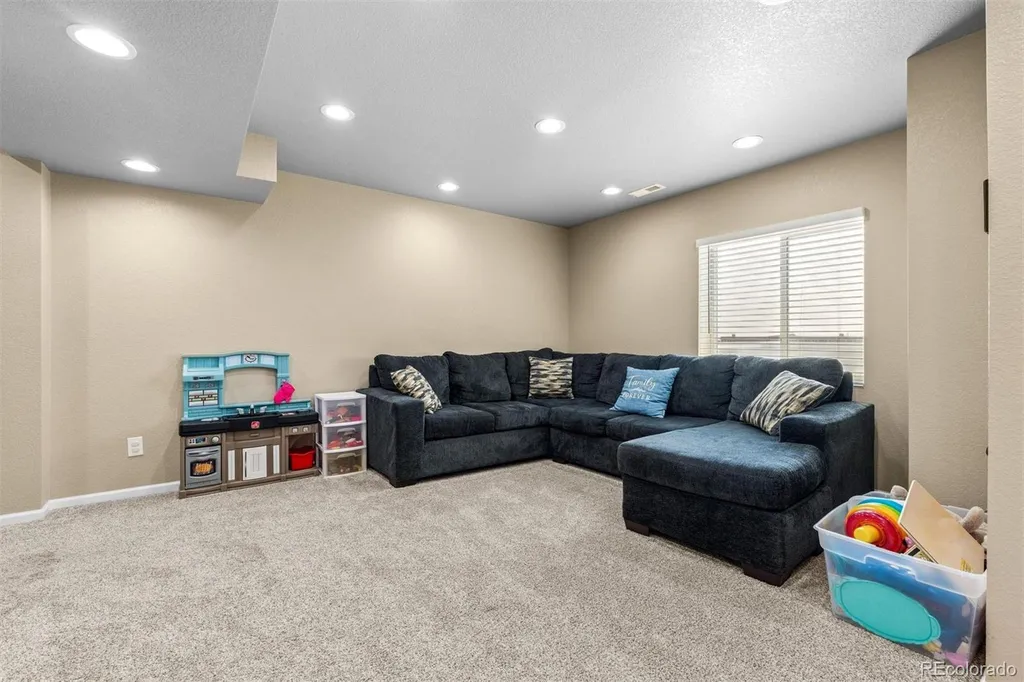 13638 Valentia Street Thornton CO 80602