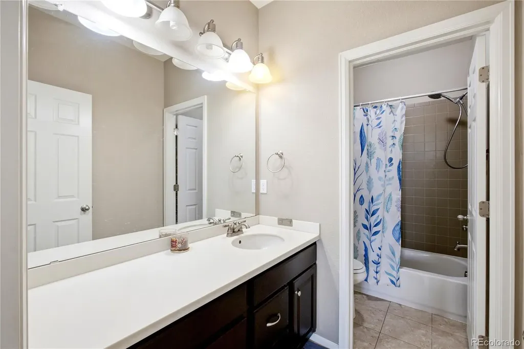 21980 E Union Drive Aurora CO 80015