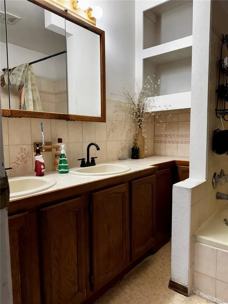 763 17th Trail Cotopaxi CO 81223