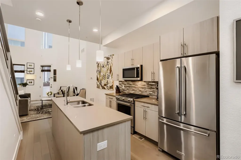 2733 W 28th Avenue Denver CO 80211
