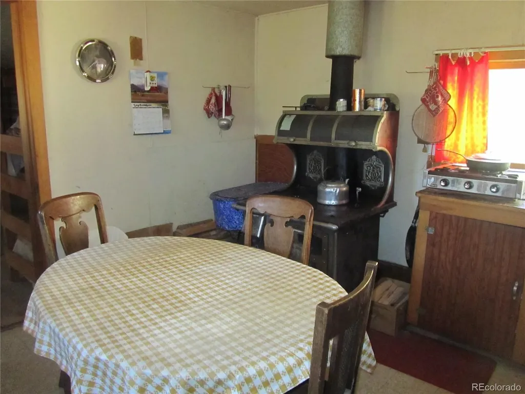 2586 26 1/10 Road Gateway CO 81522