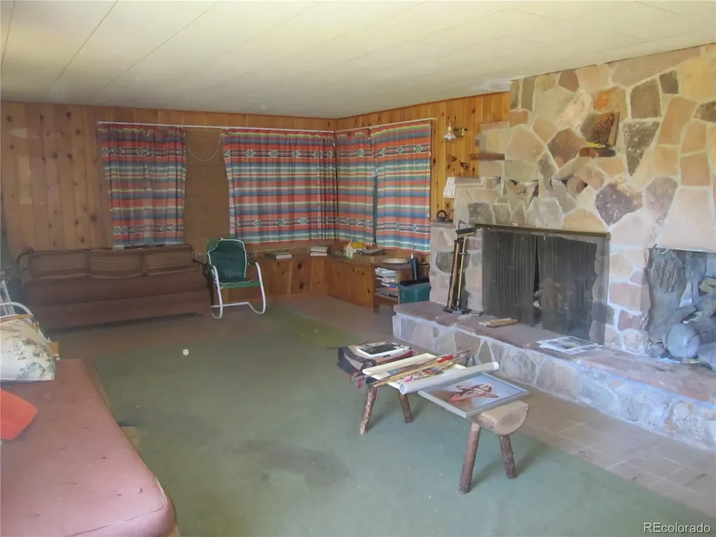 2586 26 1/10 Road Gateway CO 81522