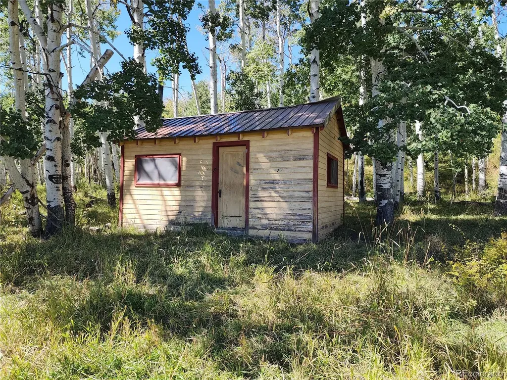 2586 26 1/10 Road Gateway CO 81522
