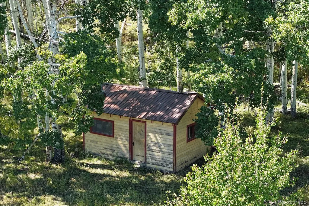 2586 26 1/10 Road Gateway CO 81522