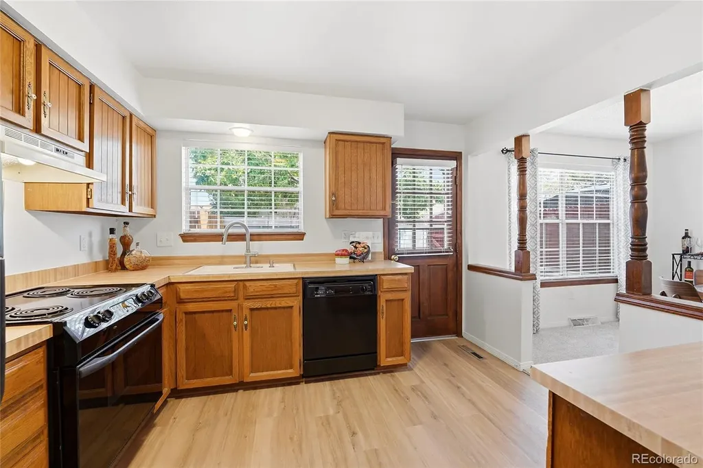 7393 S Knolls Way Littleton CO 80122