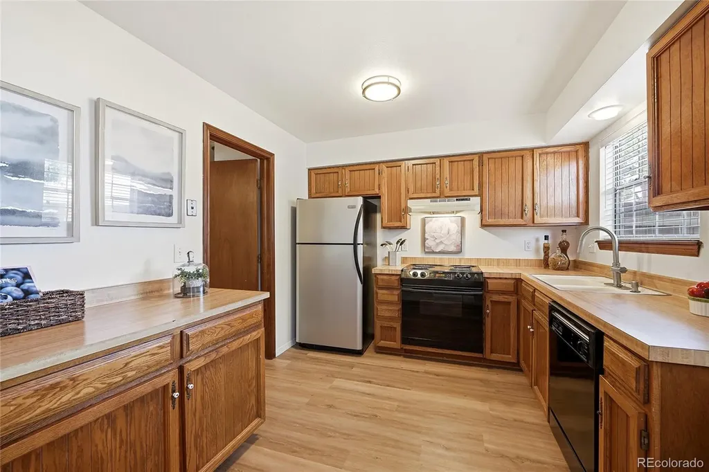 7393 S Knolls Way Littleton CO 80122