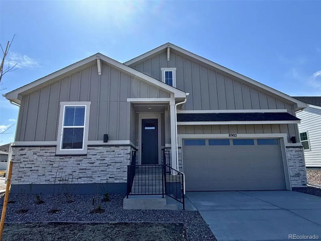 8902 S Riviera Way Aurora CO 80016