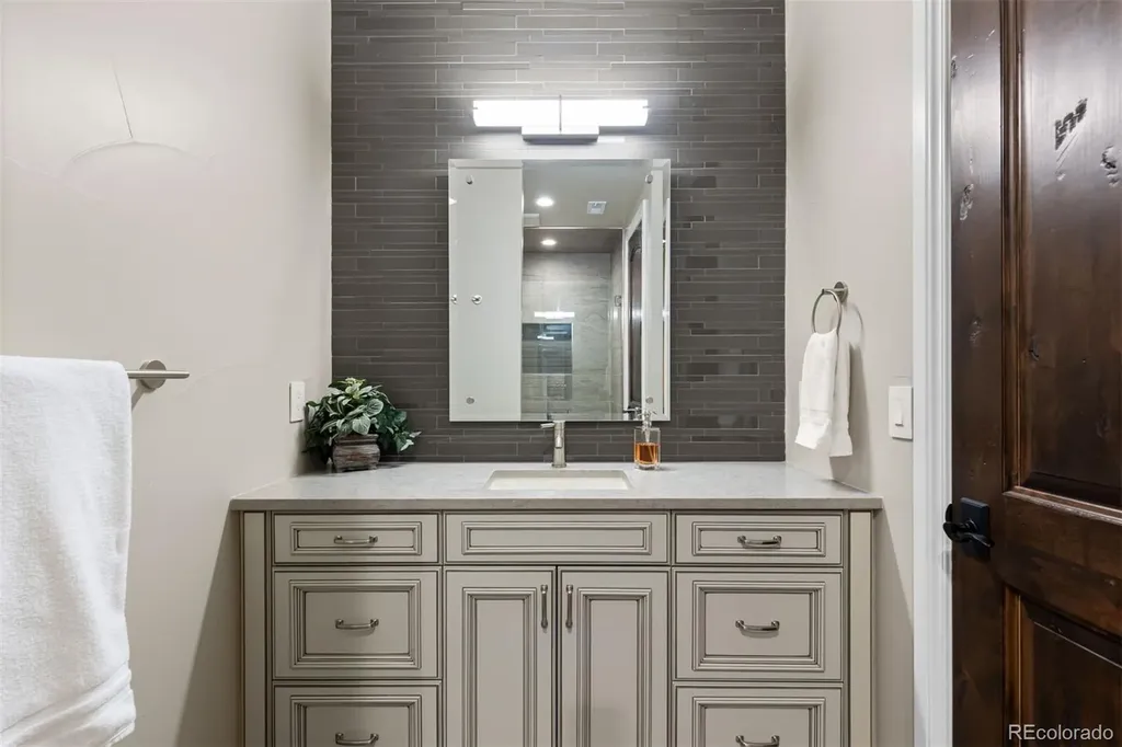 770 International Isle Drive Castle Rock CO 80108