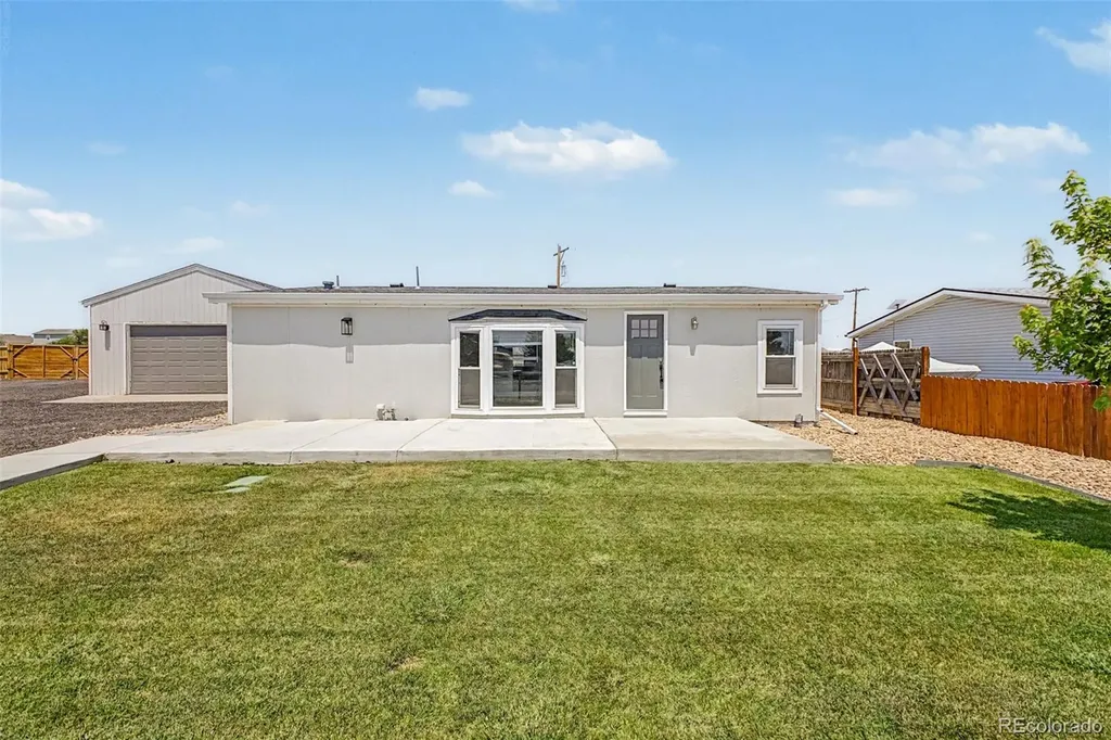 325 E Kipp Avenue Keenesburg CO 80643