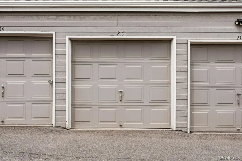 5712 W Asbury Place Lakewood CO 80227