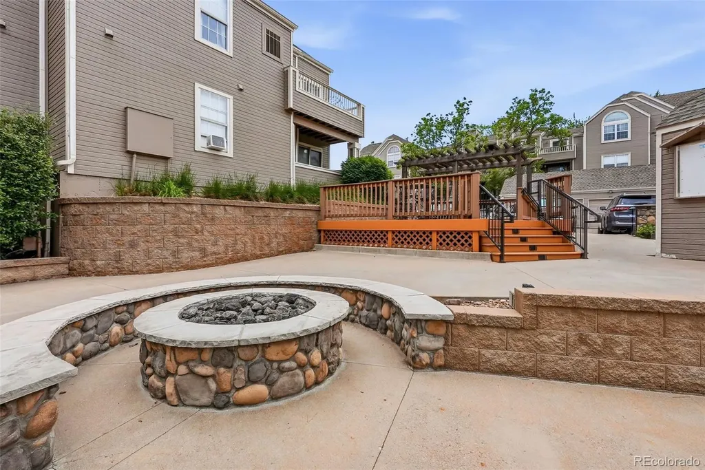 5712 W Asbury Place Lakewood CO 80227
