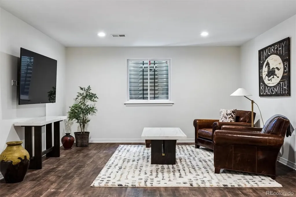 996 S Gilpin Street Denver CO 80209