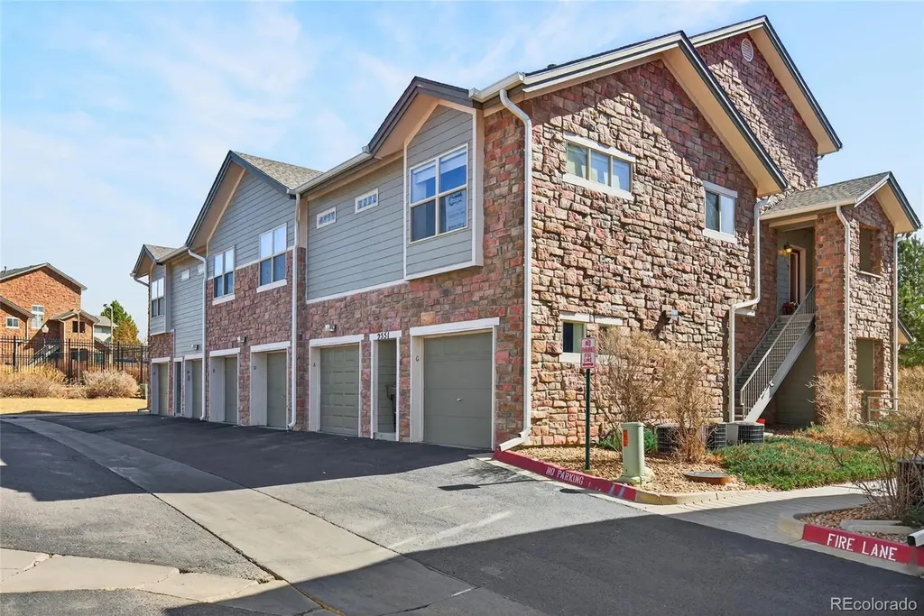 2551 S Bahana Circle Aurora CO 80013