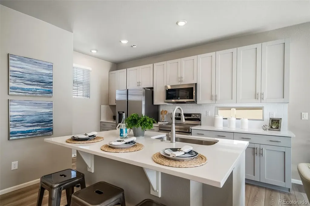 10052 Salem Court Commerce City CO 80022