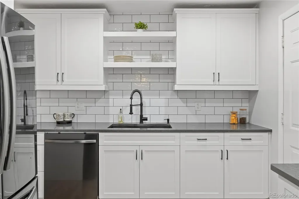 8206 E Lehigh Avenue Denver CO 80237