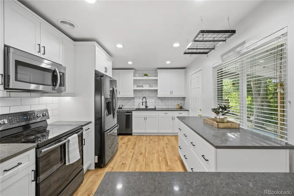 8206 E Lehigh Avenue Denver CO 80237